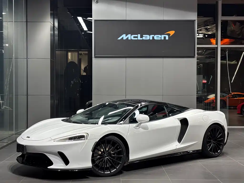 MCLAREN GT