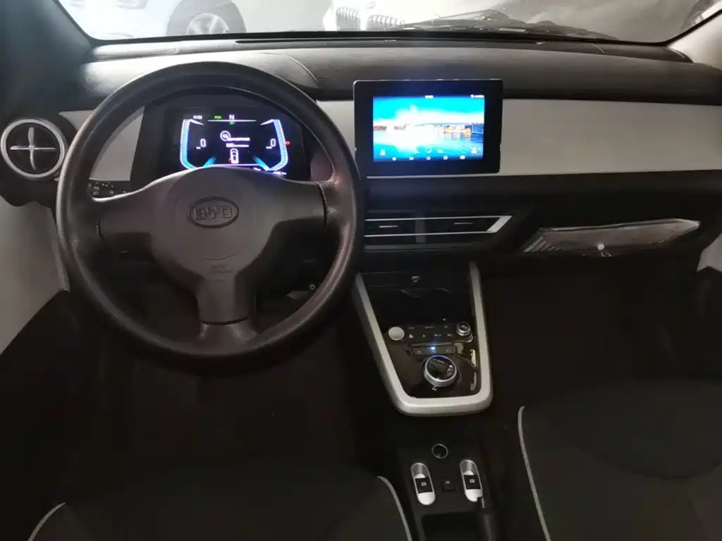 BYD e1 — миниатюра 10