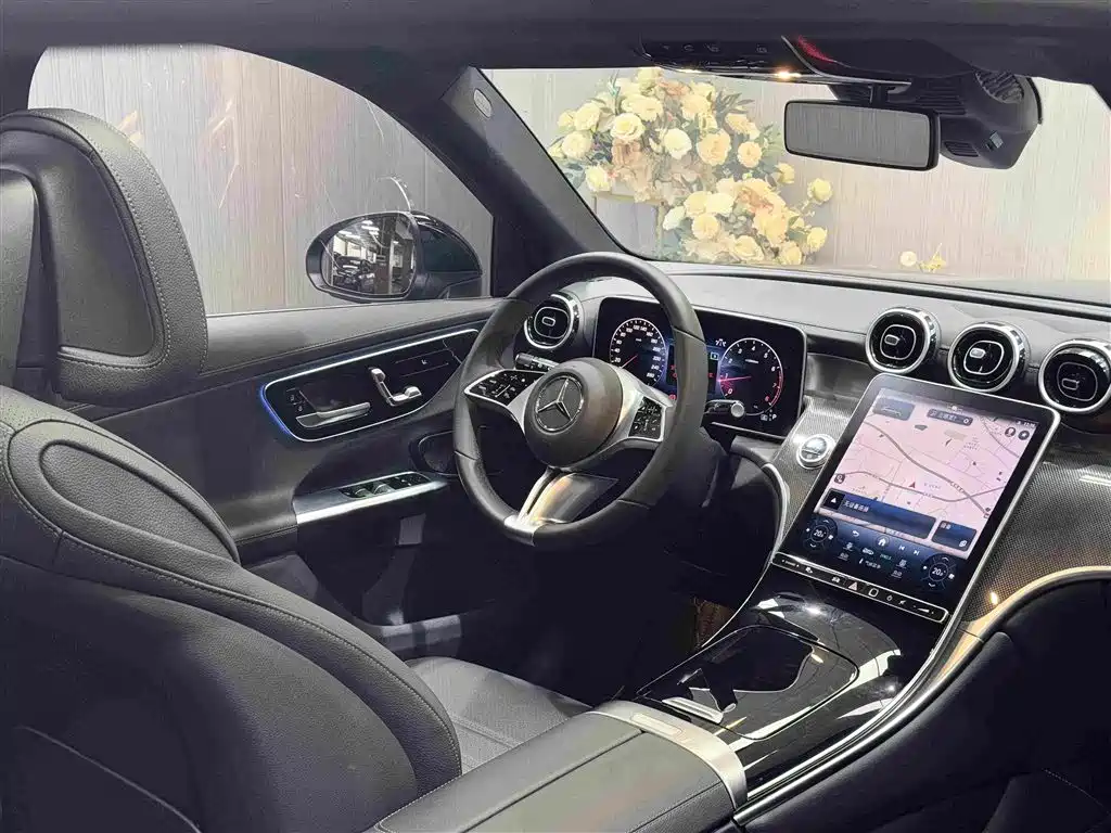 Mercedes-Benz GLC 2024 GLC 260 L 4MATIC 5 мест