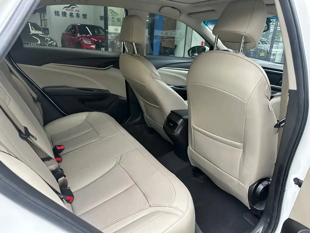 Buick Excelle — миниатюра 15