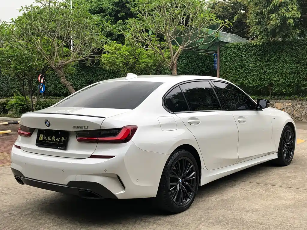 BMW 3 Series — миниатюра 8
