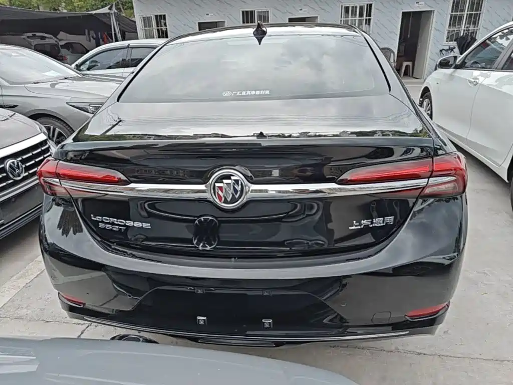Buick LaCrosse — миниатюра 6