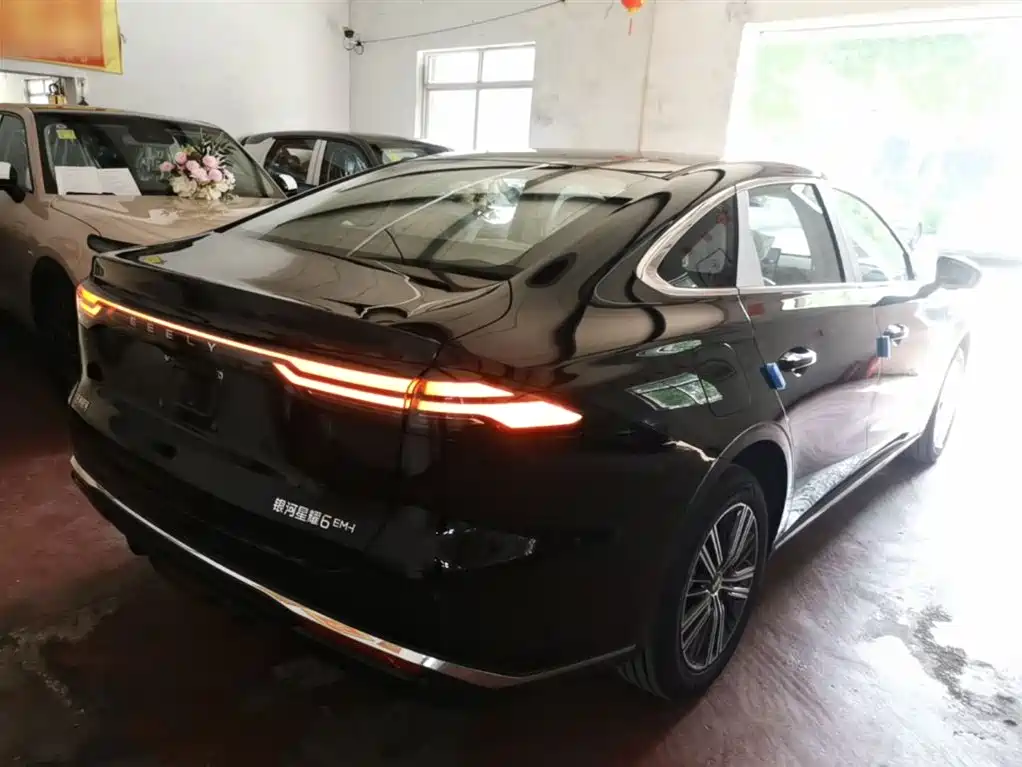 Geely Galaxy Galaxy 6 6 2026 125km +
