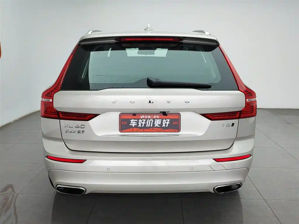 Volvo XC60 2019 T5 V