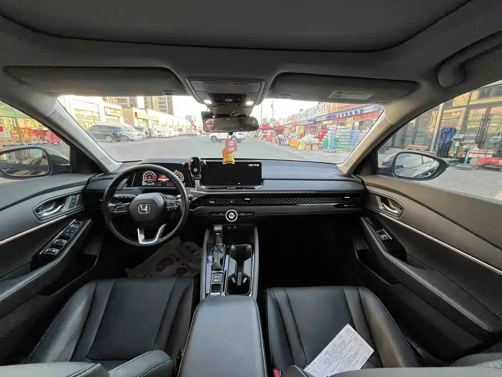 Honda Accord — миниатюра 5