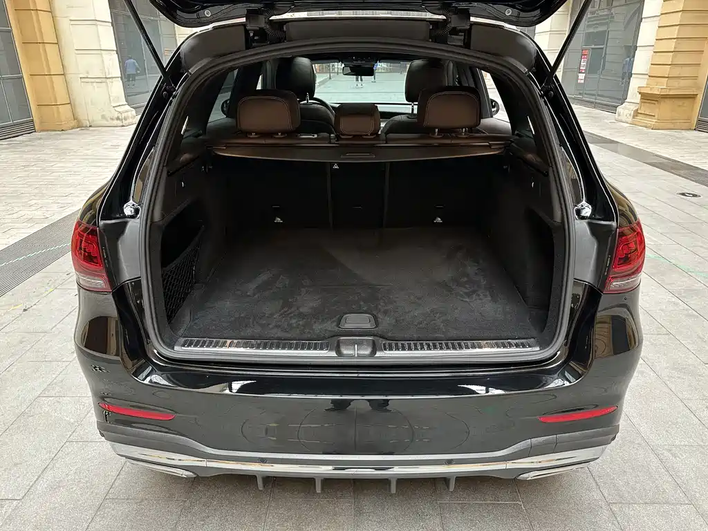 Mercedes-Benz GLC — миниатюра 12