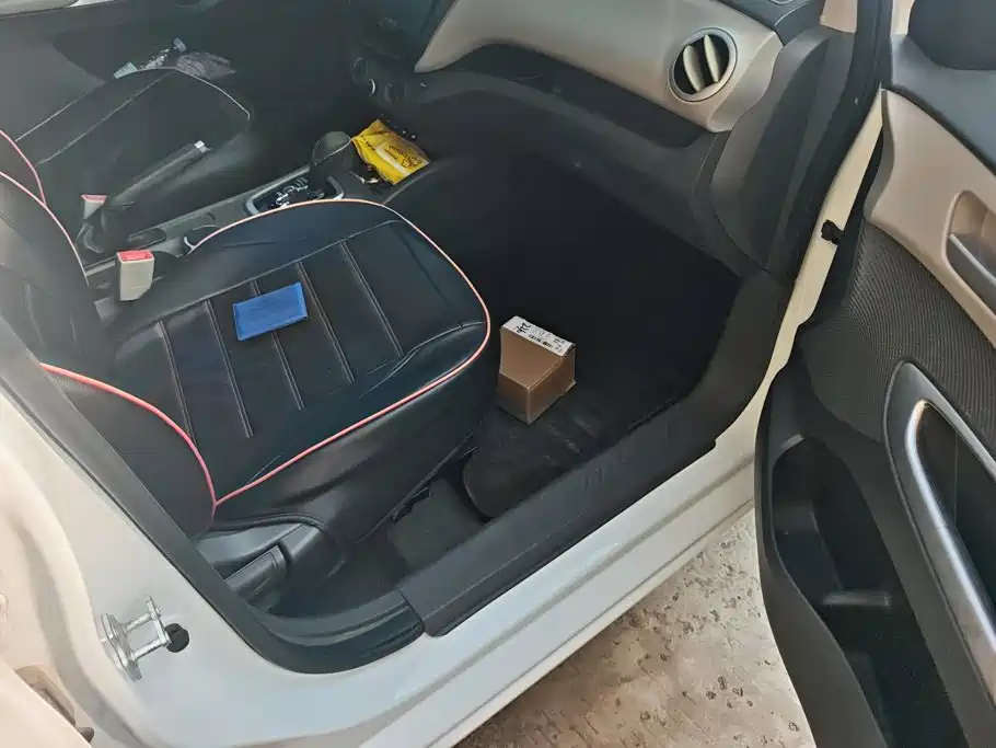 Chevrolet Sail — миниатюра 8