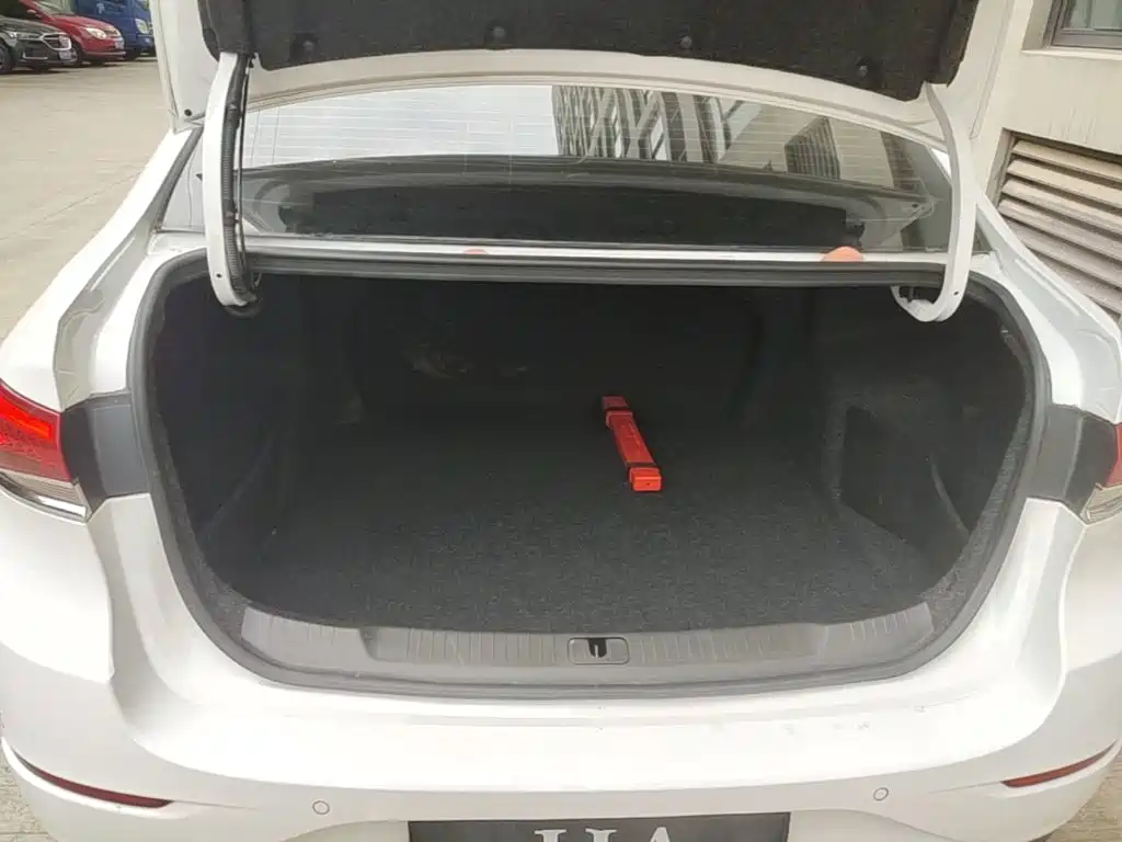 Buick Excelle — миниатюра 19