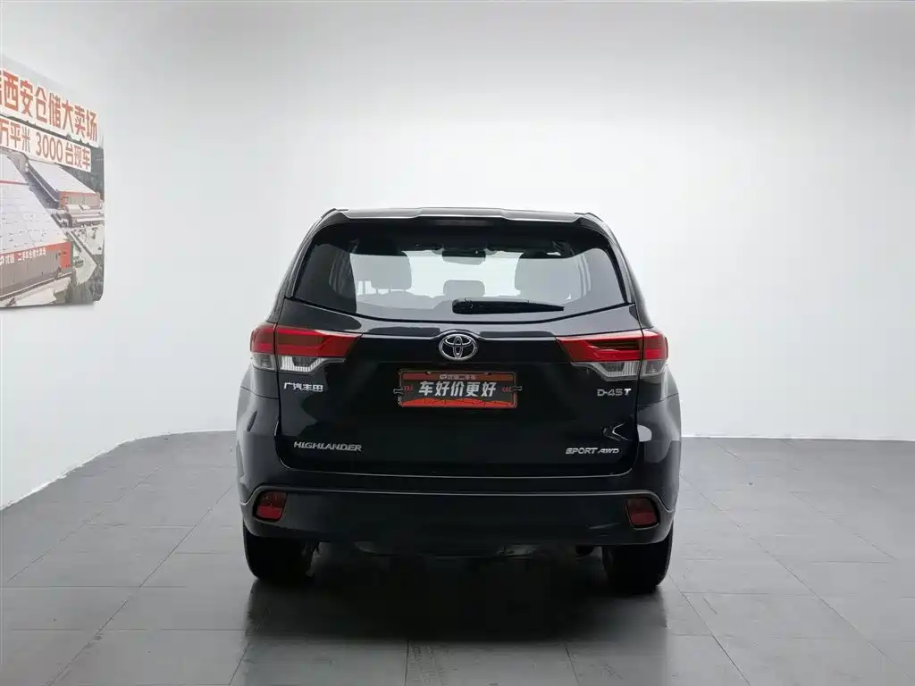 Toyota Highlander 2021 2.0T Luxury 7 мест