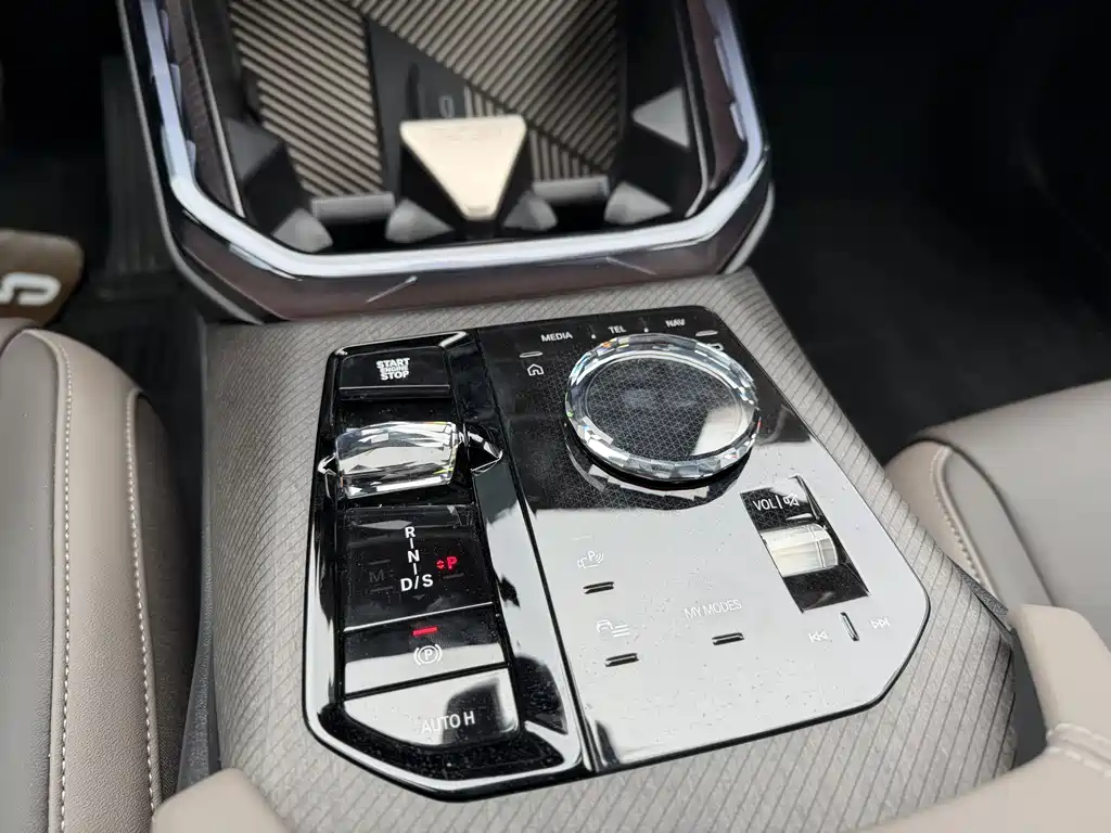 BMW X3 — миниатюра 8
