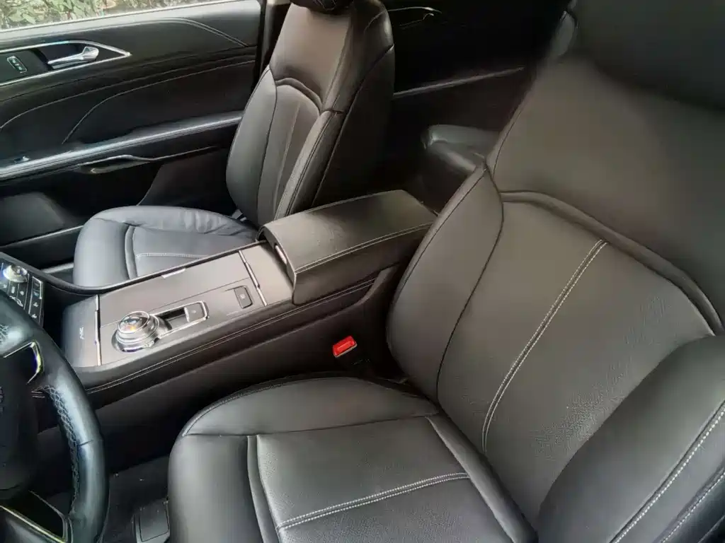 Ford Taurus — миниатюра 8