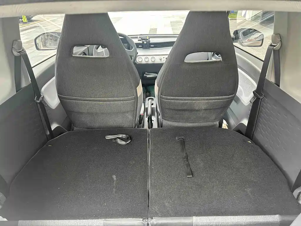 Wuling MINIEV — миниатюра 8