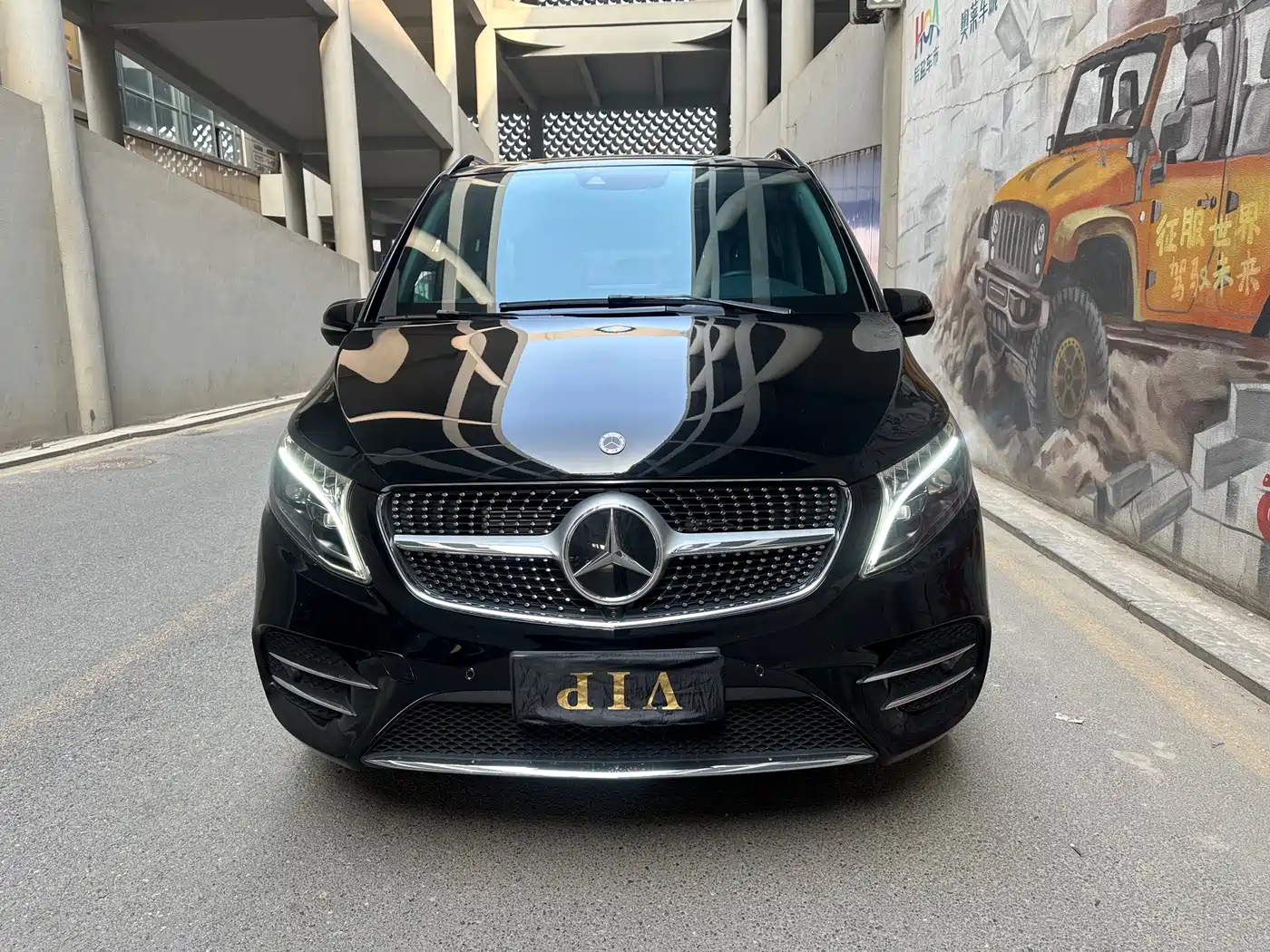 Mercedes-Benz V-Class