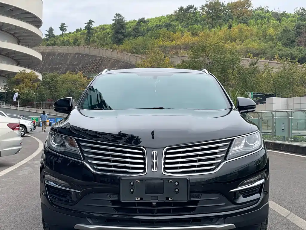 Lincoln MKC — миниатюра 2