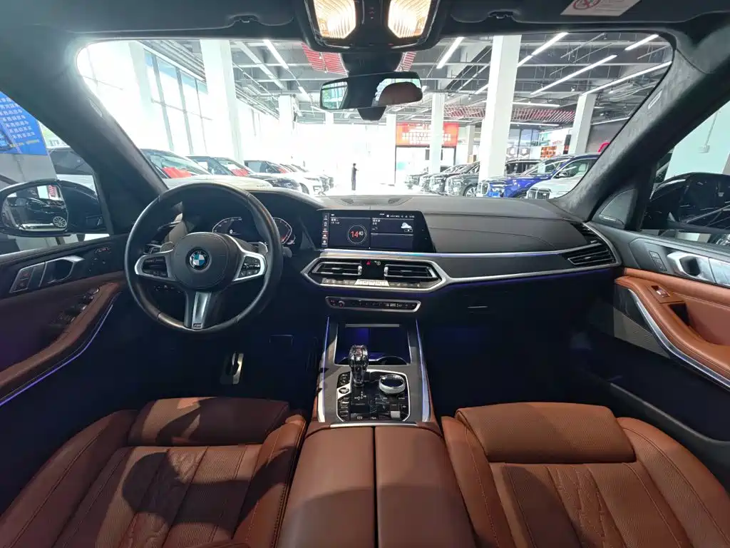 BMW X7 — миниатюра 27