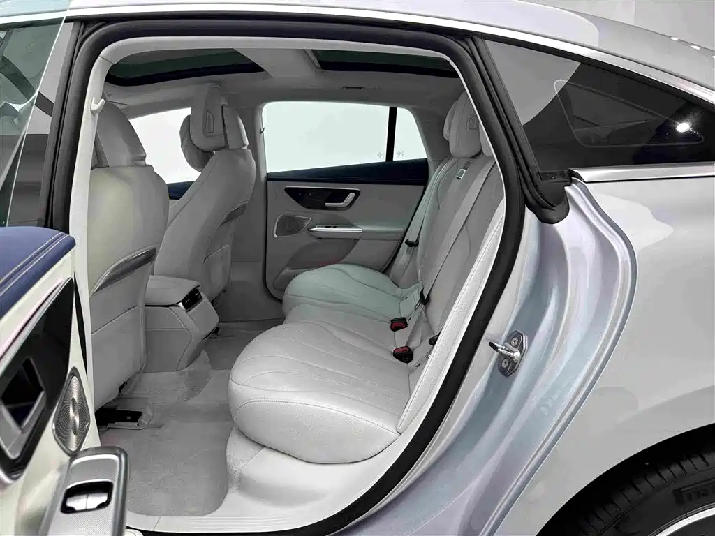 Mercedes-Benz EQE — миниатюра 19