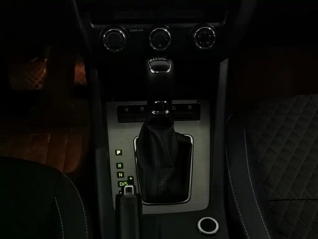 Skoda Octavia — миниатюра 13