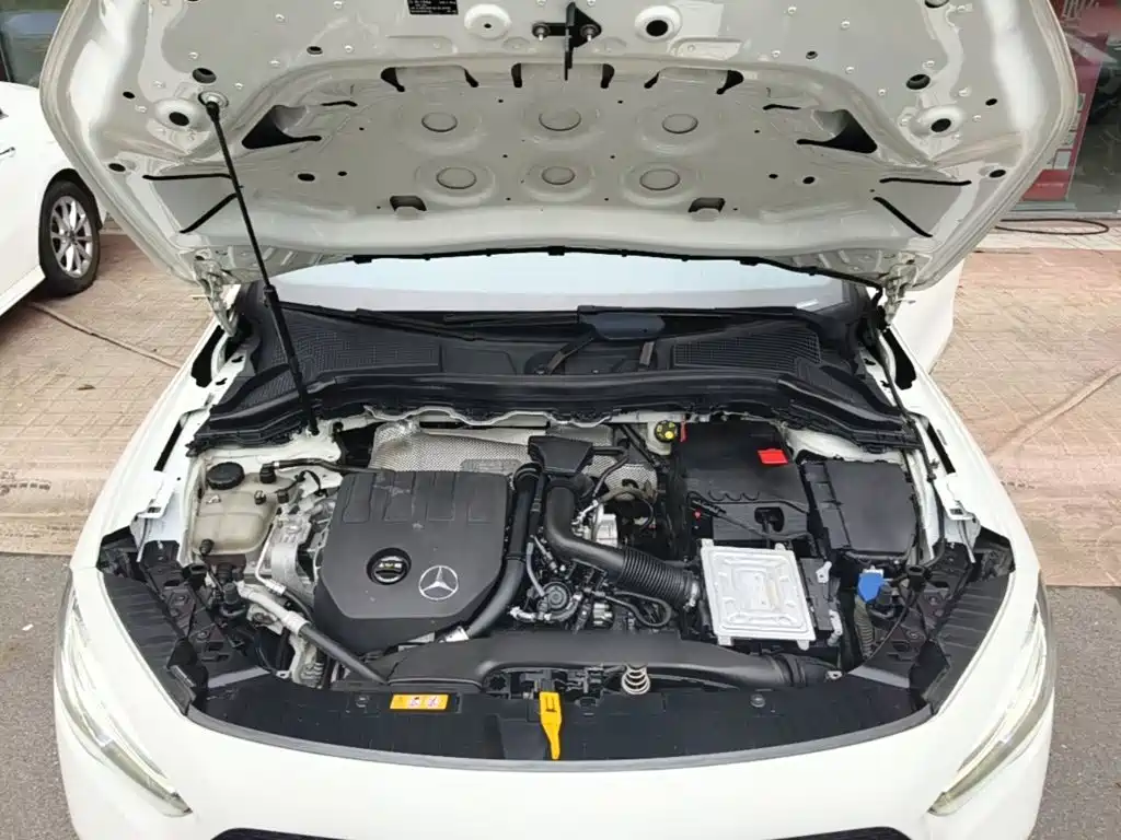 Mercedes-Benz GLA — миниатюра 20