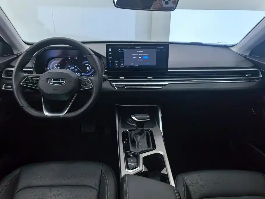 Geely Emgrand — миниатюра 12