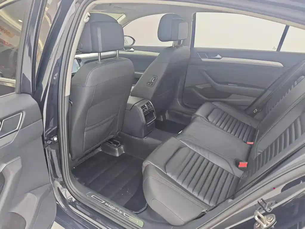 Volkswagen Magotan — миниатюра 6