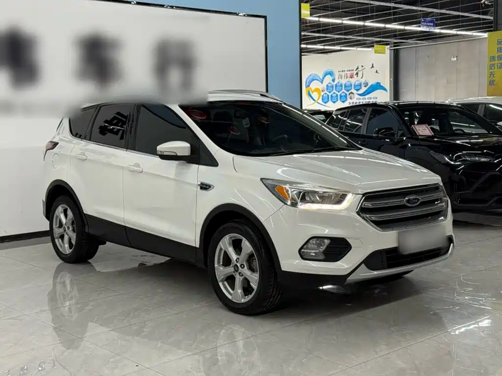 Ford Kuga — миниатюра 7