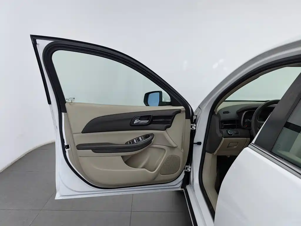 Chevrolet Malibu — миниатюра 8