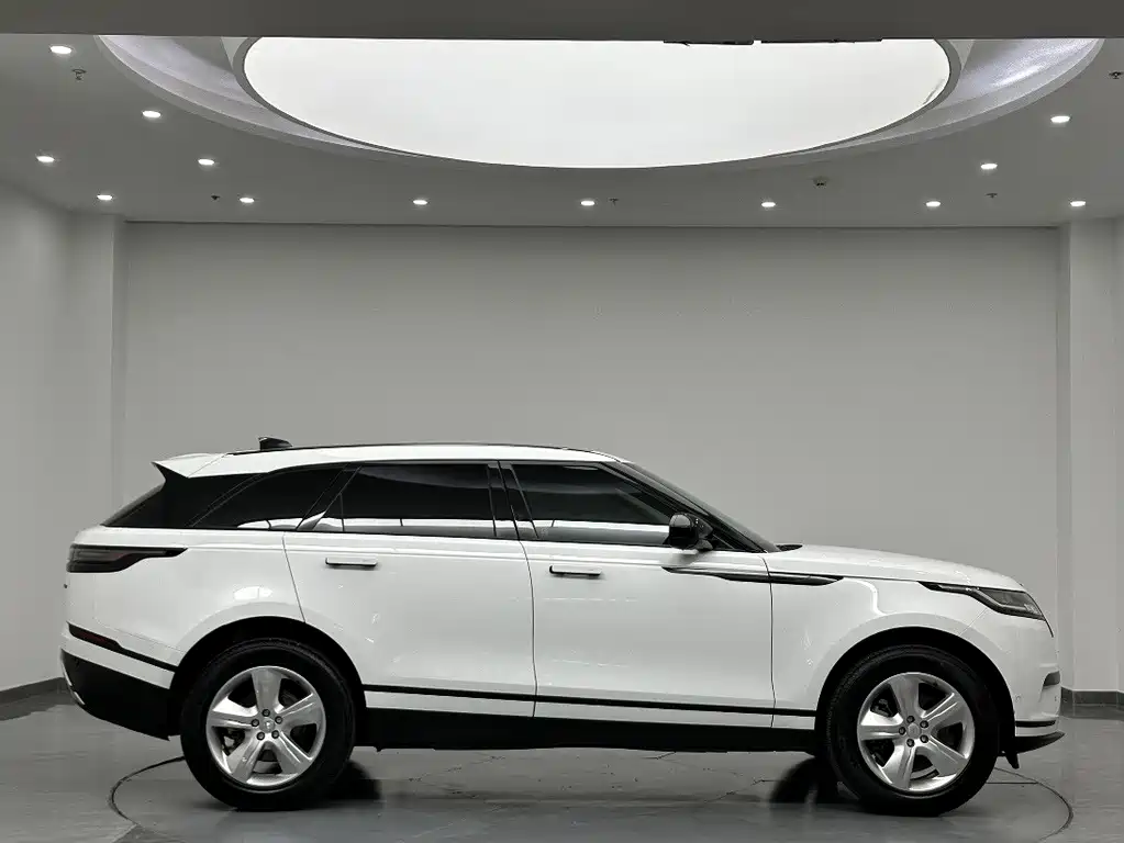 Land Rover Velar — миниатюра 4