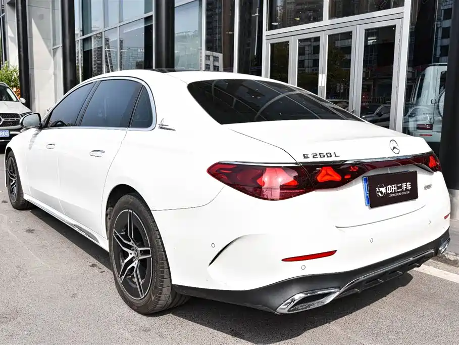 MERCEDES-BENZ E CLASS