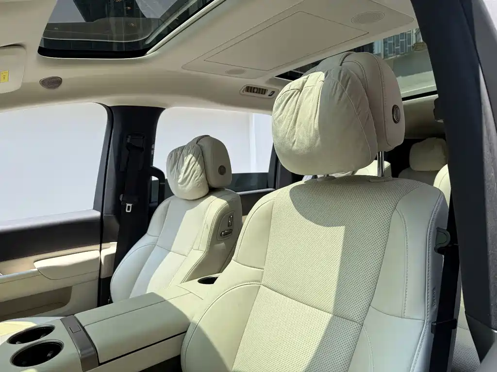 Li Auto Li MEGA — миниатюра 11