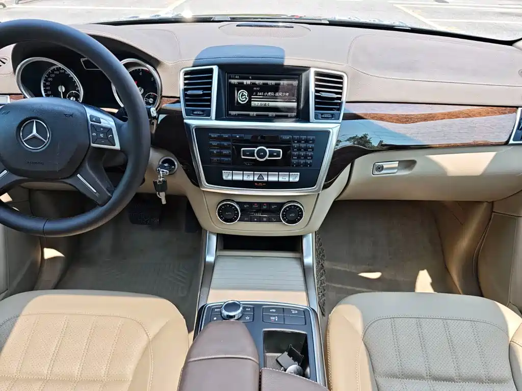 Mercedes-Benz GL-Class — миниатюра 16