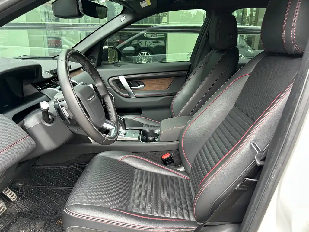 LAND ROVER DISCOVER SPORTS