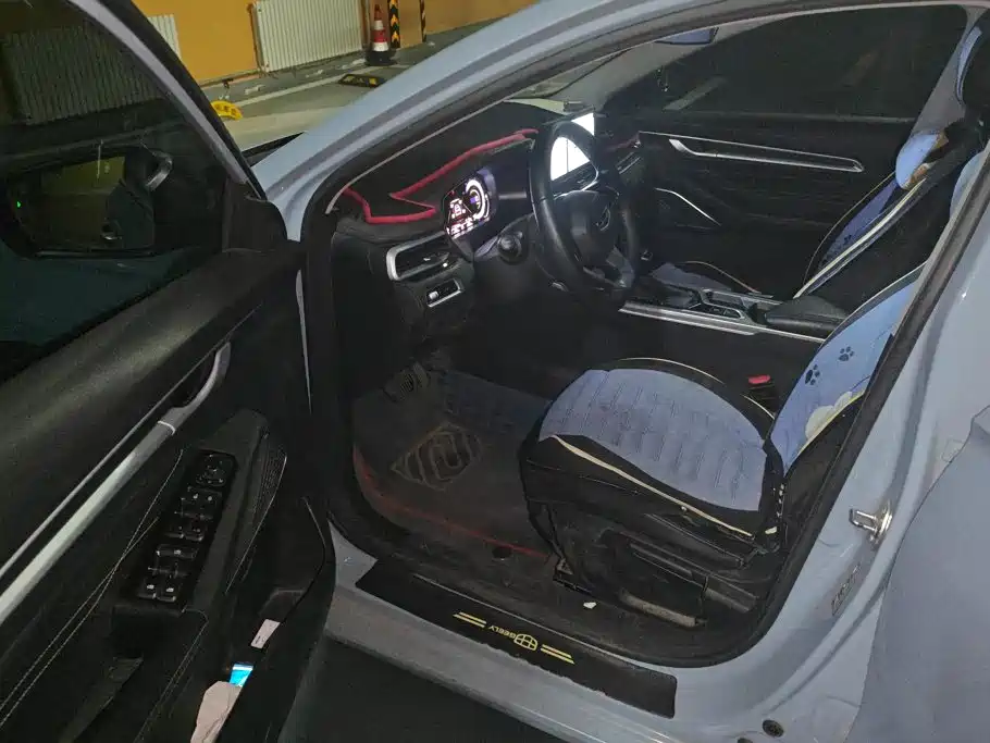 Geely Emgrand — миниатюра 7