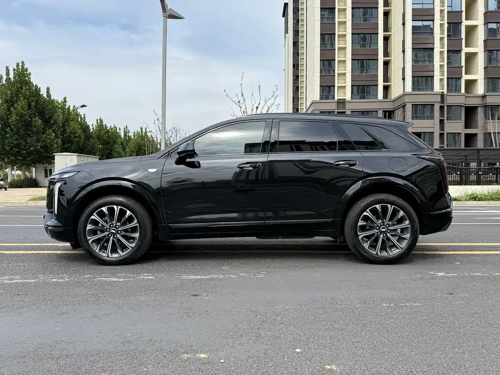 Cadillac XT5 — миниатюра 4