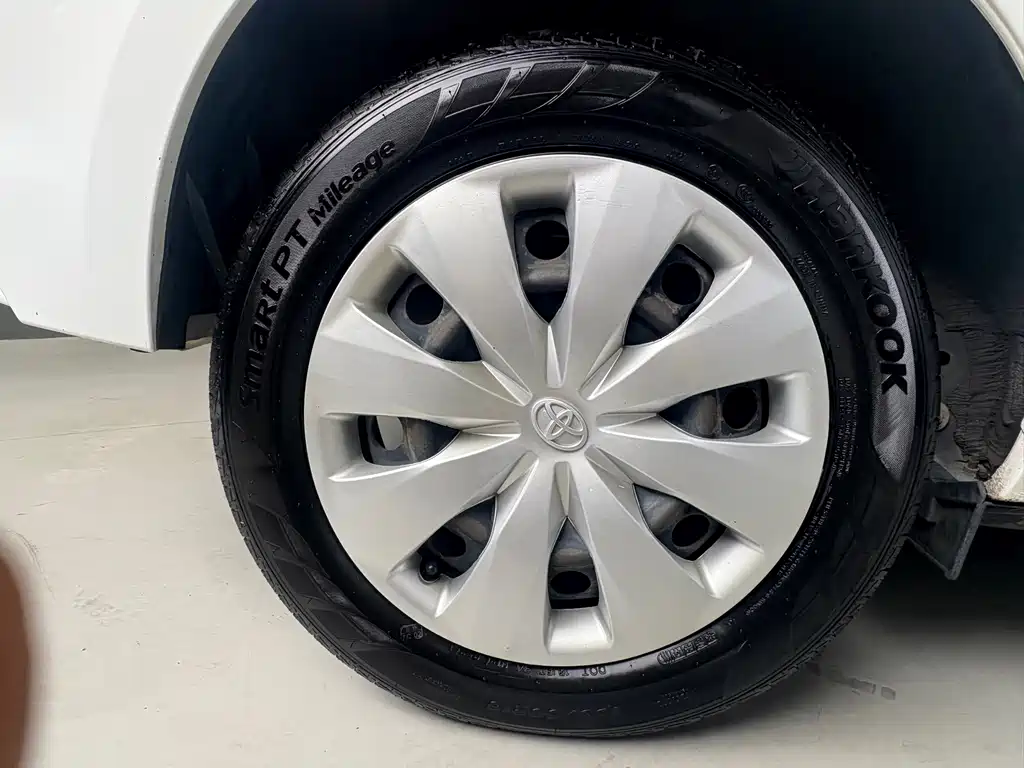 Toyota Yaris L — миниатюра 13