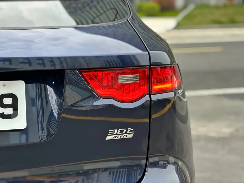 Jaguar F-PACE — миниатюра 39