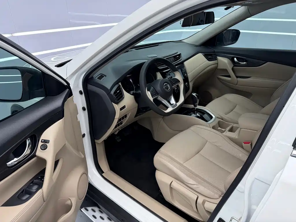 Nissan X-Trail 2017 2.0L CVT Comfort 2WD