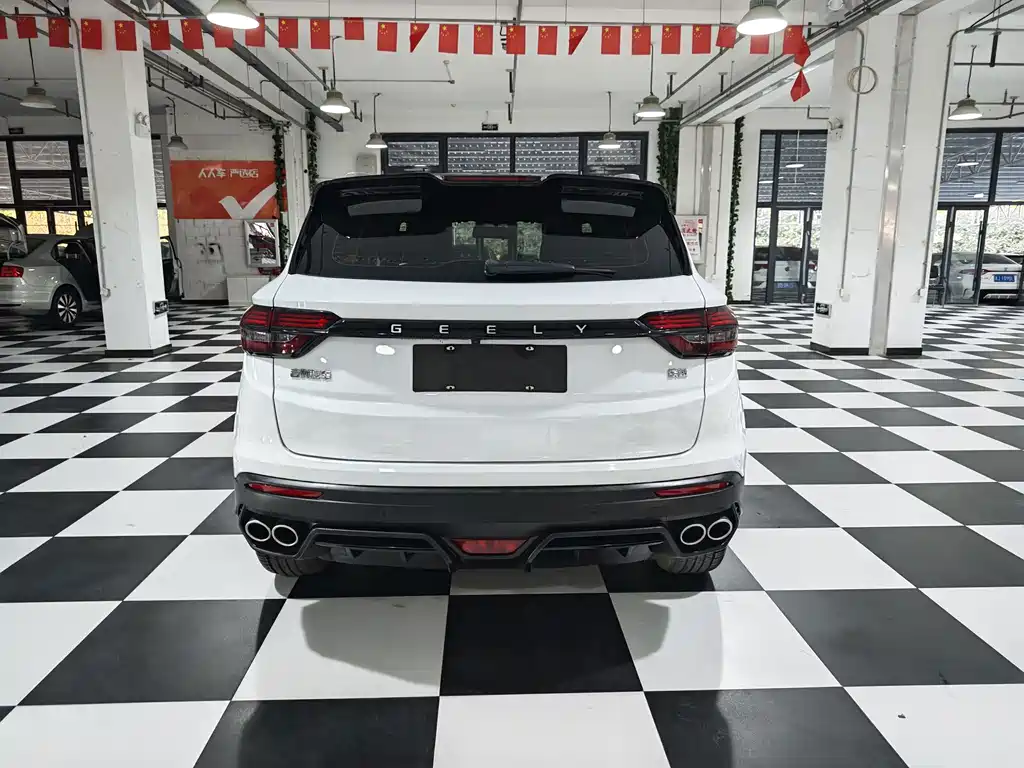 Geely Binyue — миниатюра 8