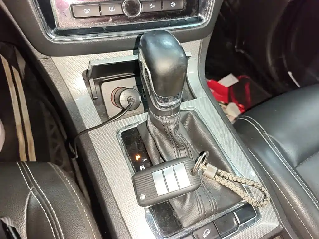 Roewe RX5 — миниатюра 14