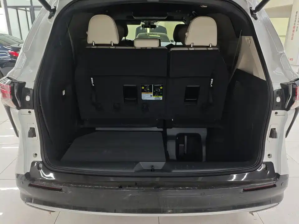 Toyota Sienna — миниатюра 7