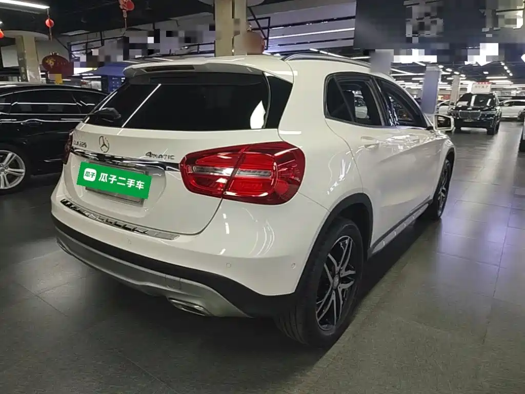 Mercedes-Benz GLA — миниатюра 7