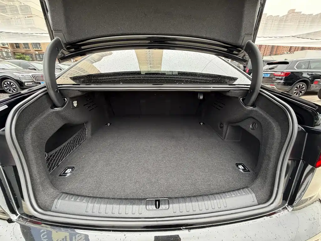 Audi A6L New Energy — миниатюра 16