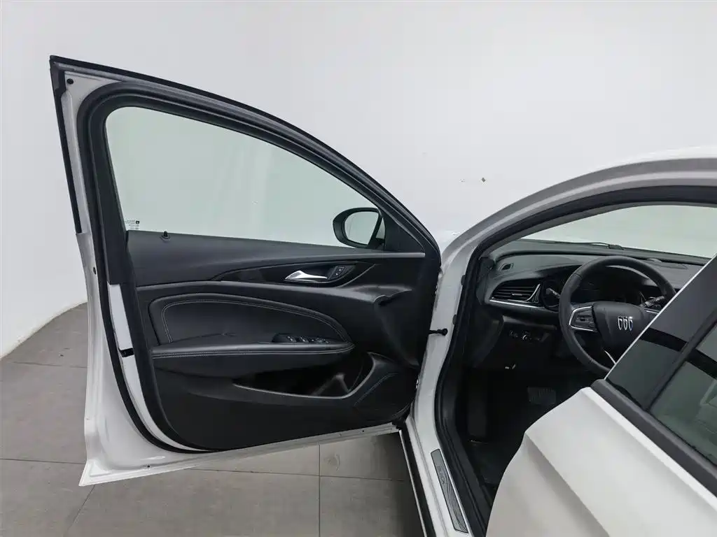 Buick Regal 2024 25T
