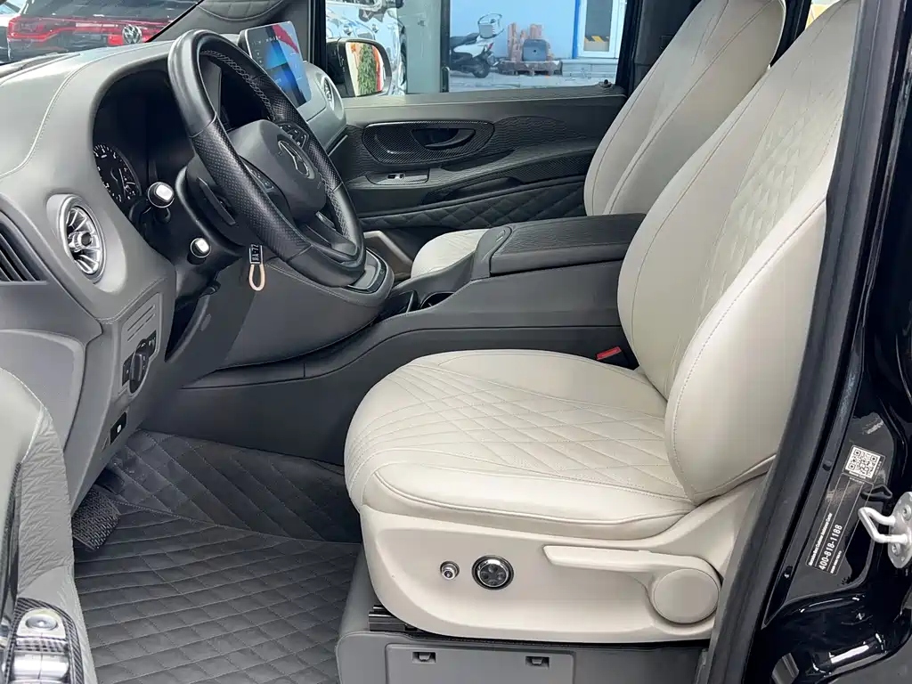 Mercedes-Benz Vito — миниатюра 12