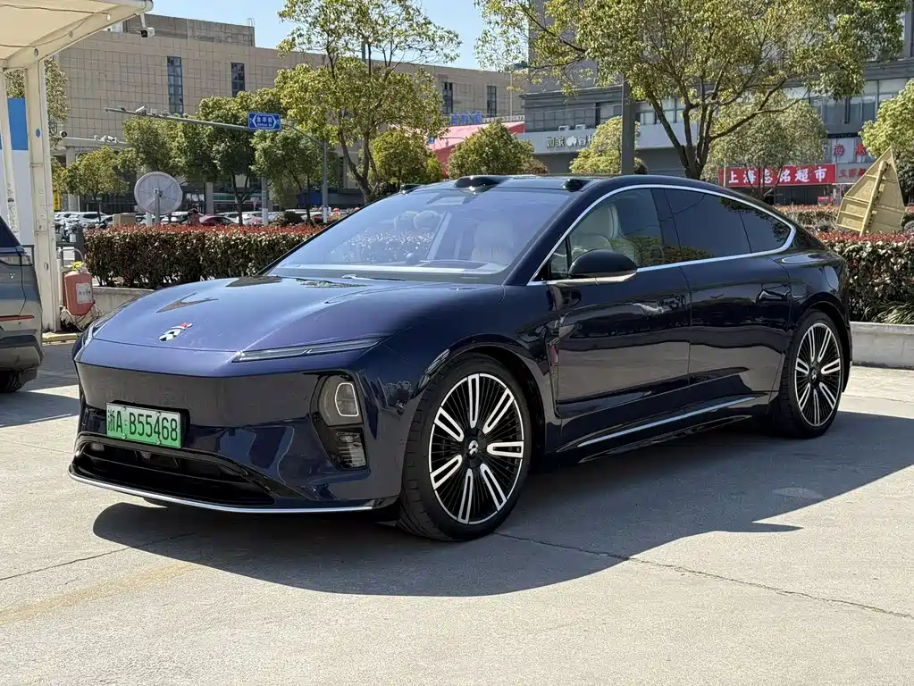NIO ET9