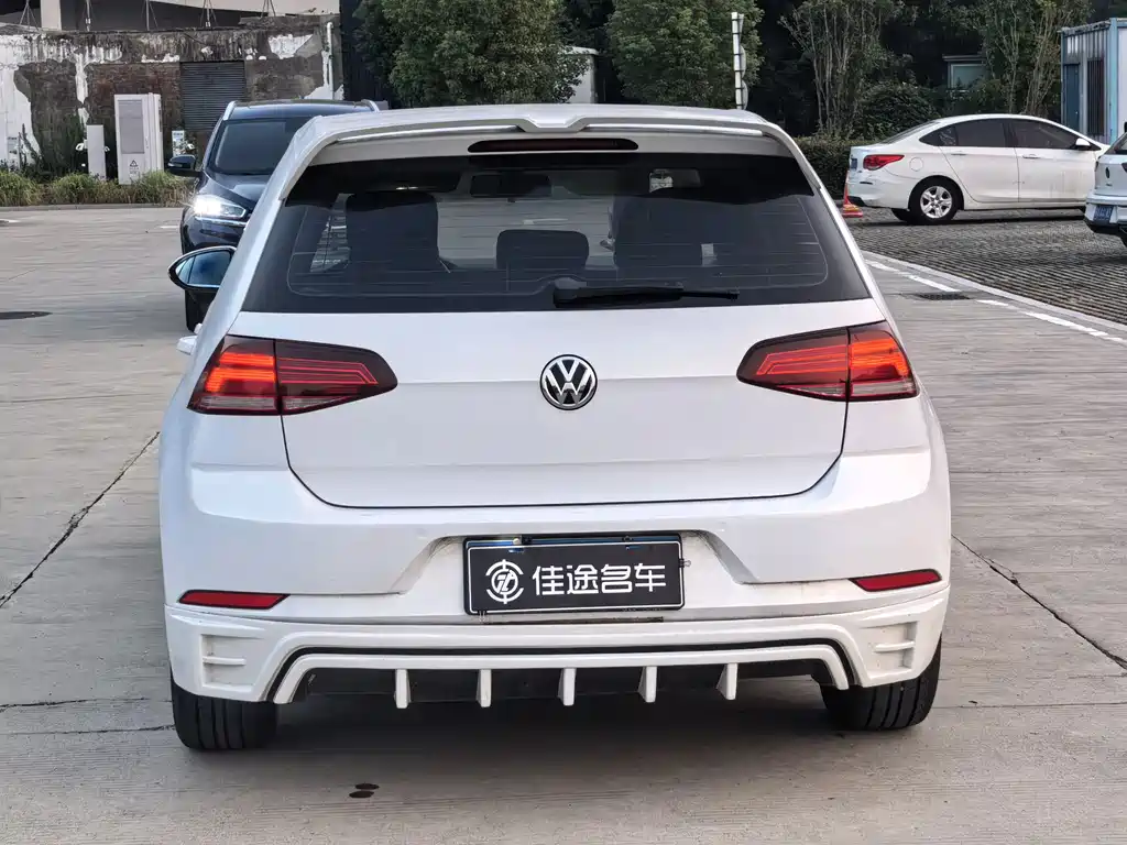 Volkswagen Golf — миниатюра 12