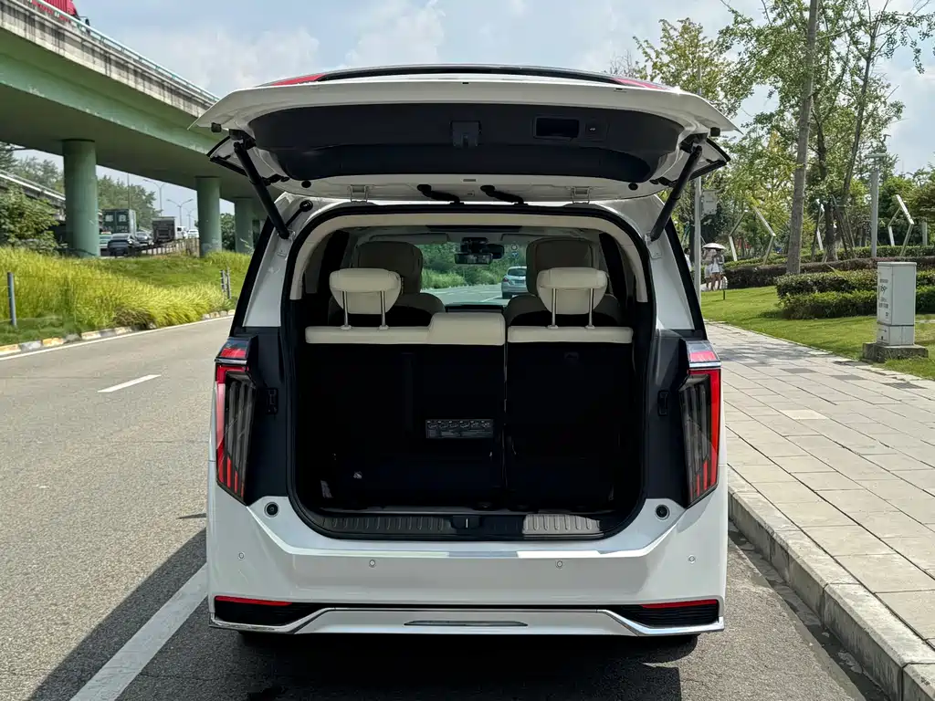 GAC Motor Trumpchi E9 — миниатюра 7
