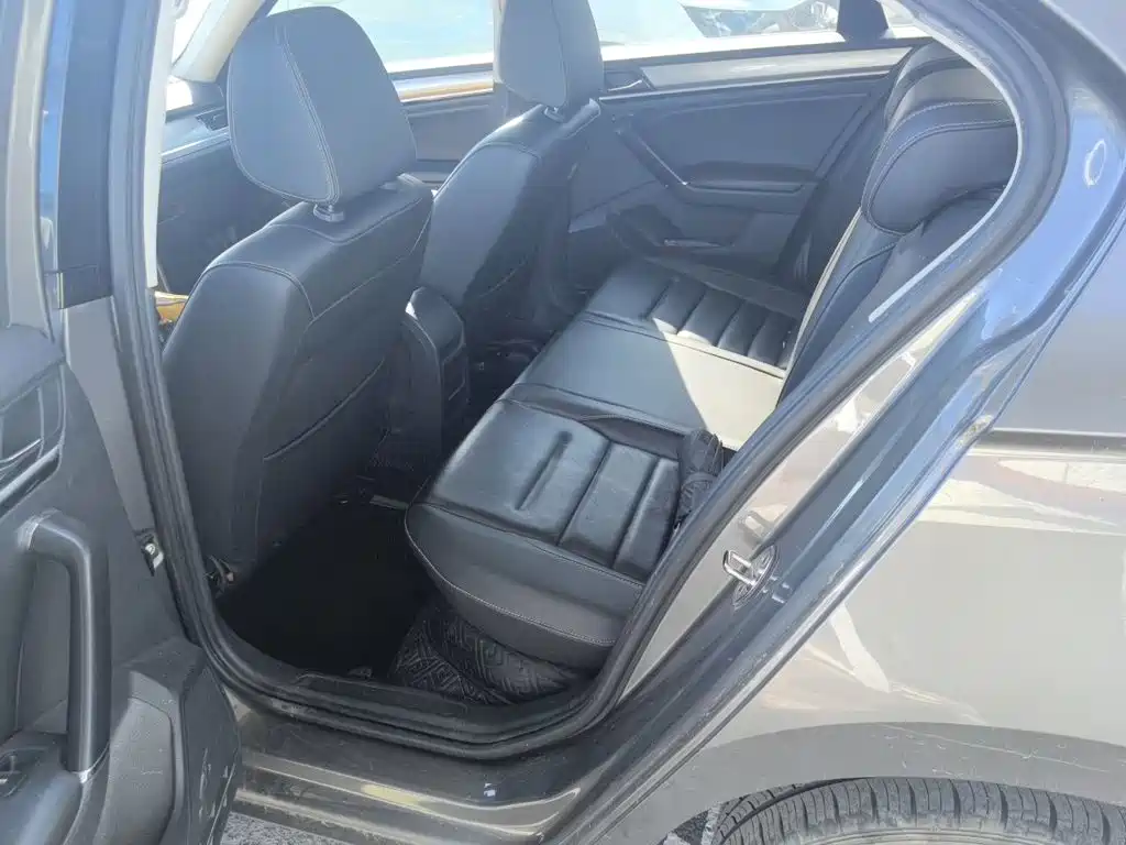 Volkswagen Bora — миниатюра 13