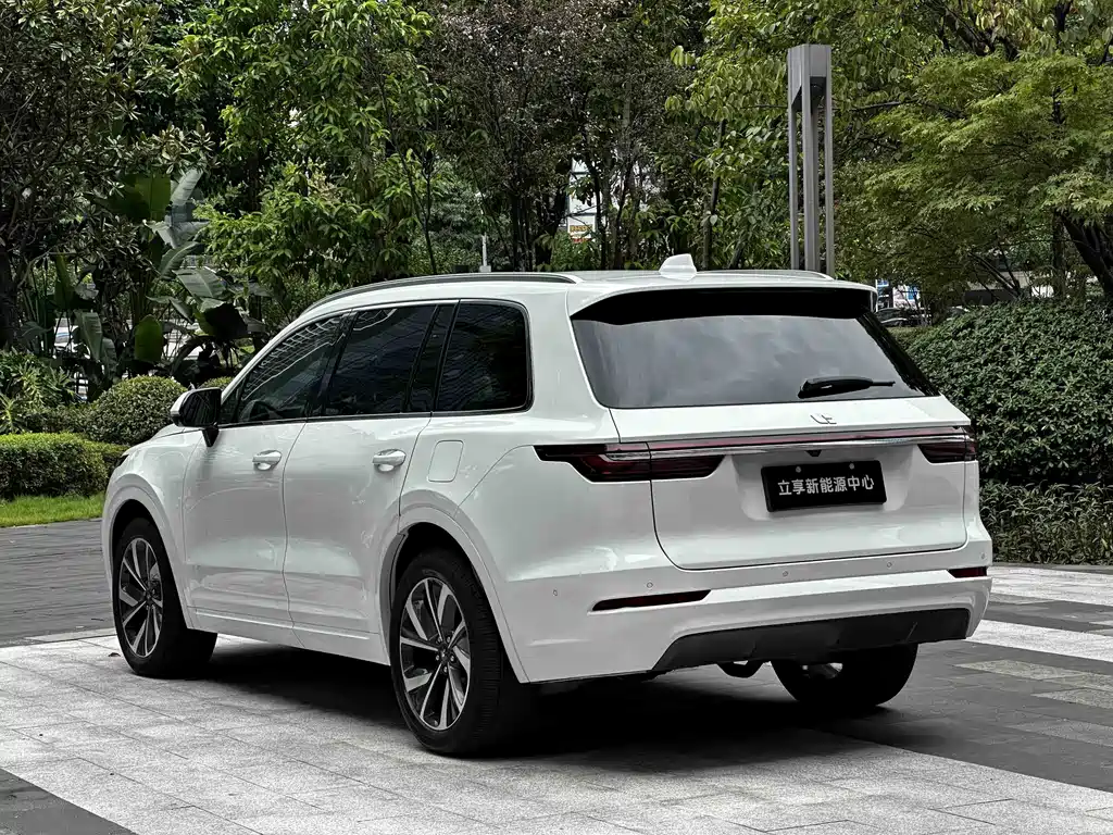 Li Auto Li ONE — миниатюра 8