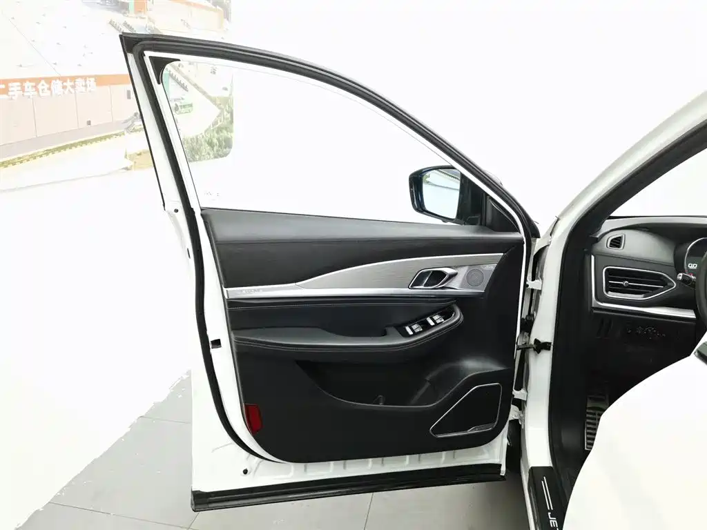 JETOUR X70 Coupe 2020 1.6T DCT Cool 5 мест