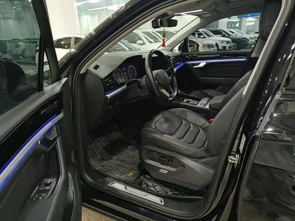 Volkswagen Touareg — миниатюра 18